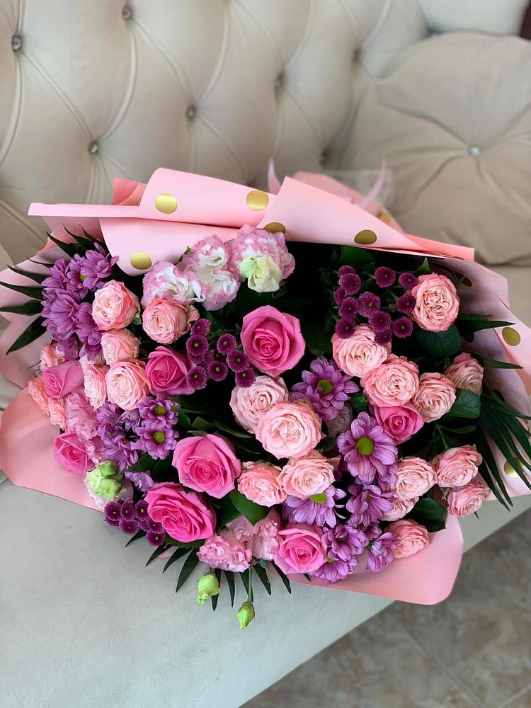 Букет цветов из: Хризантемы, Розы и Лизиантусы в Черепаново