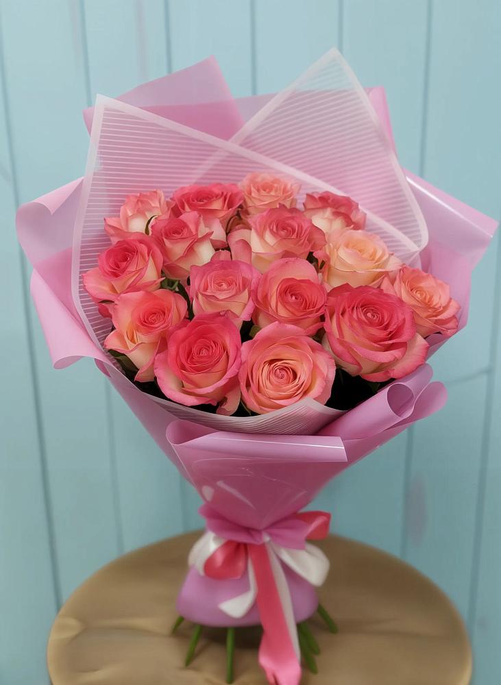 Букет 15 Розовых роз Равель в Черепаново
