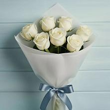 Букет 7 Белых роз Эдлесс Лав в Черепаново