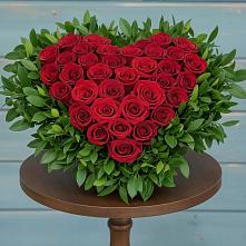 Цветочная композиция из Розы в виде сердца в Черепаново