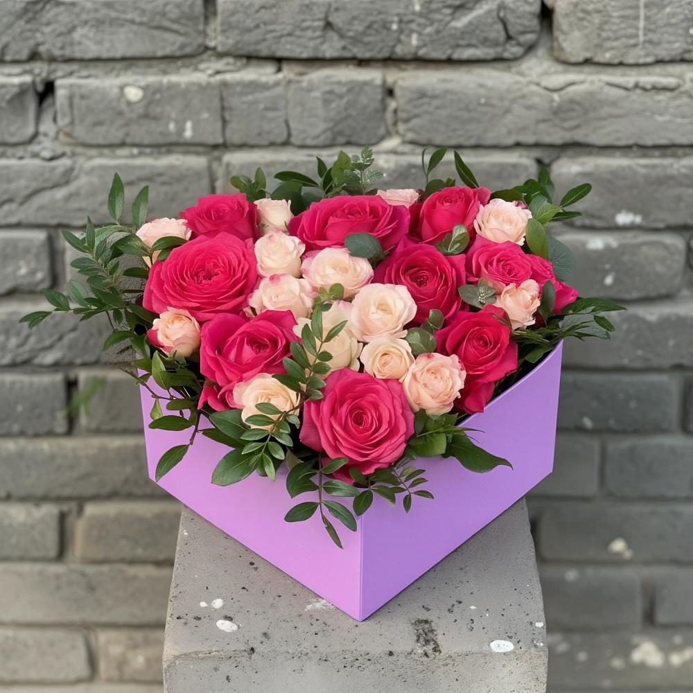 Цветочная композиция из Розы в коробке в Черепаново