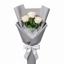 Букет 3 белые розы в Черепаново