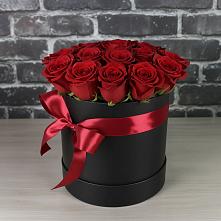 Цветочная композиция из Розы в шляпной коробке в Черепаново