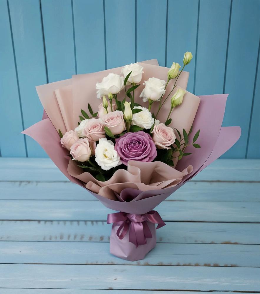 Букет цветов из: Розы и Лизиантусы в Черепаново